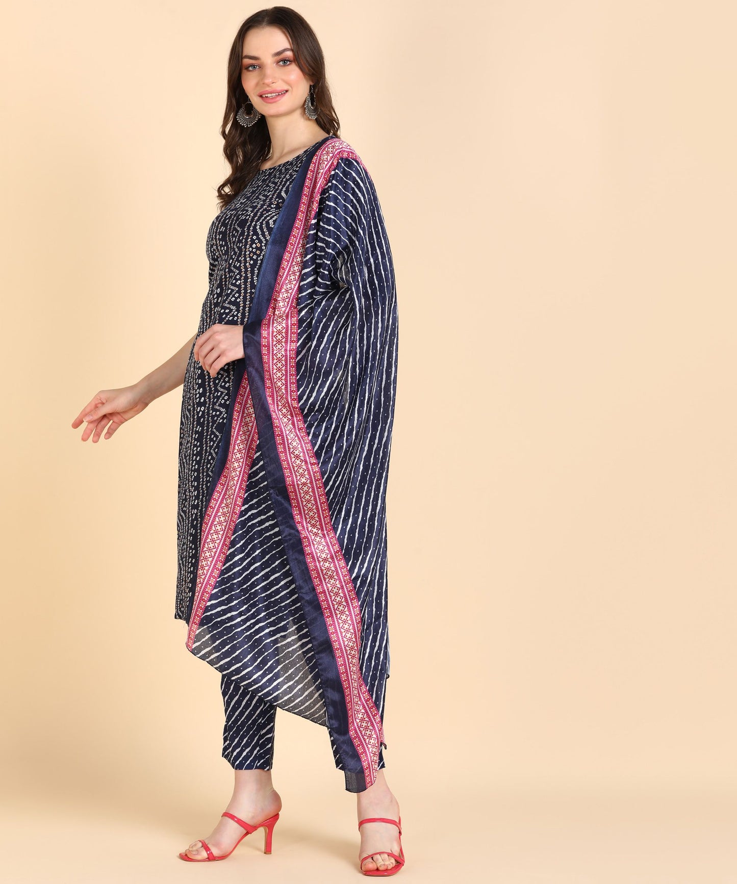 Voguehaven Women's Cotton Printed kurti and Pant With Dupatta Set - VOGUEHAVENSTORE